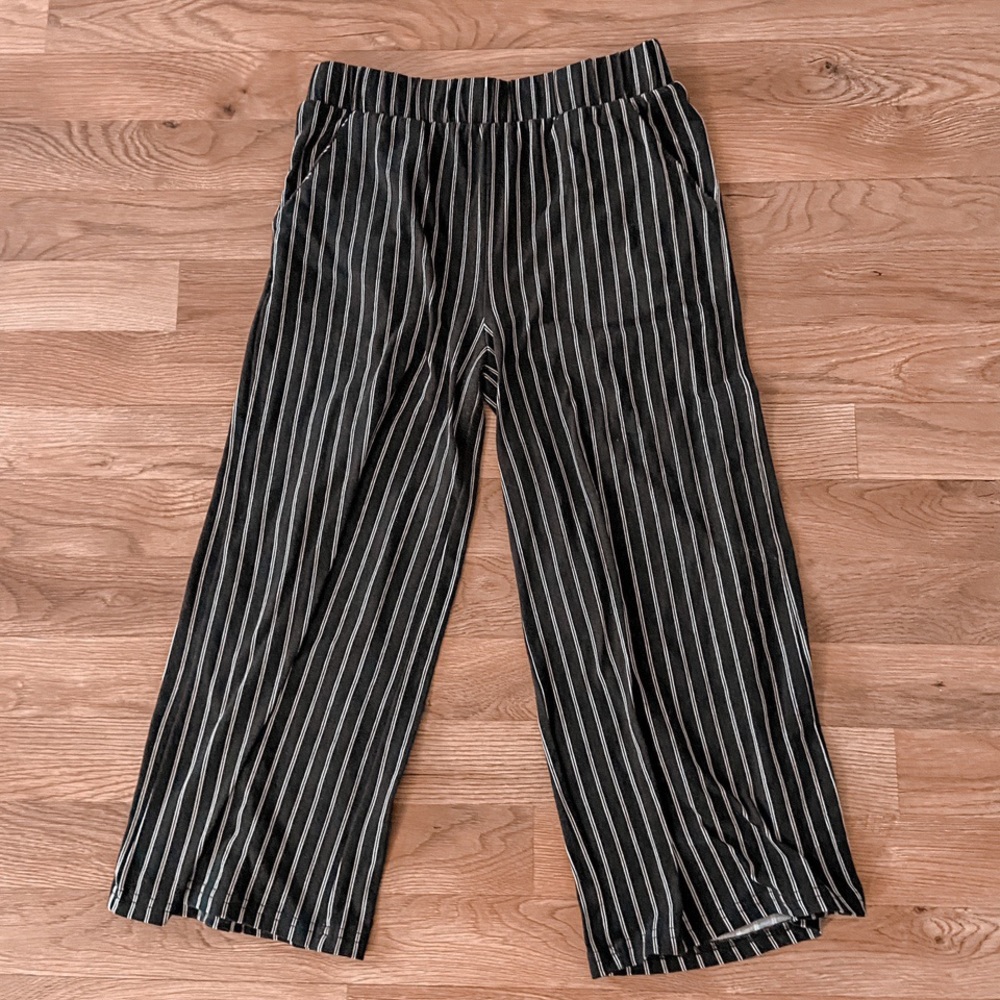 ✰TILLYS FLARE PANTS ✰
